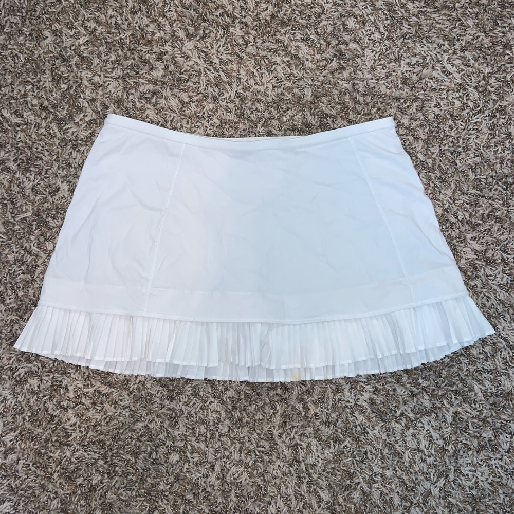 Lululemon white pleated tennis skirt - Picture 2 of 2